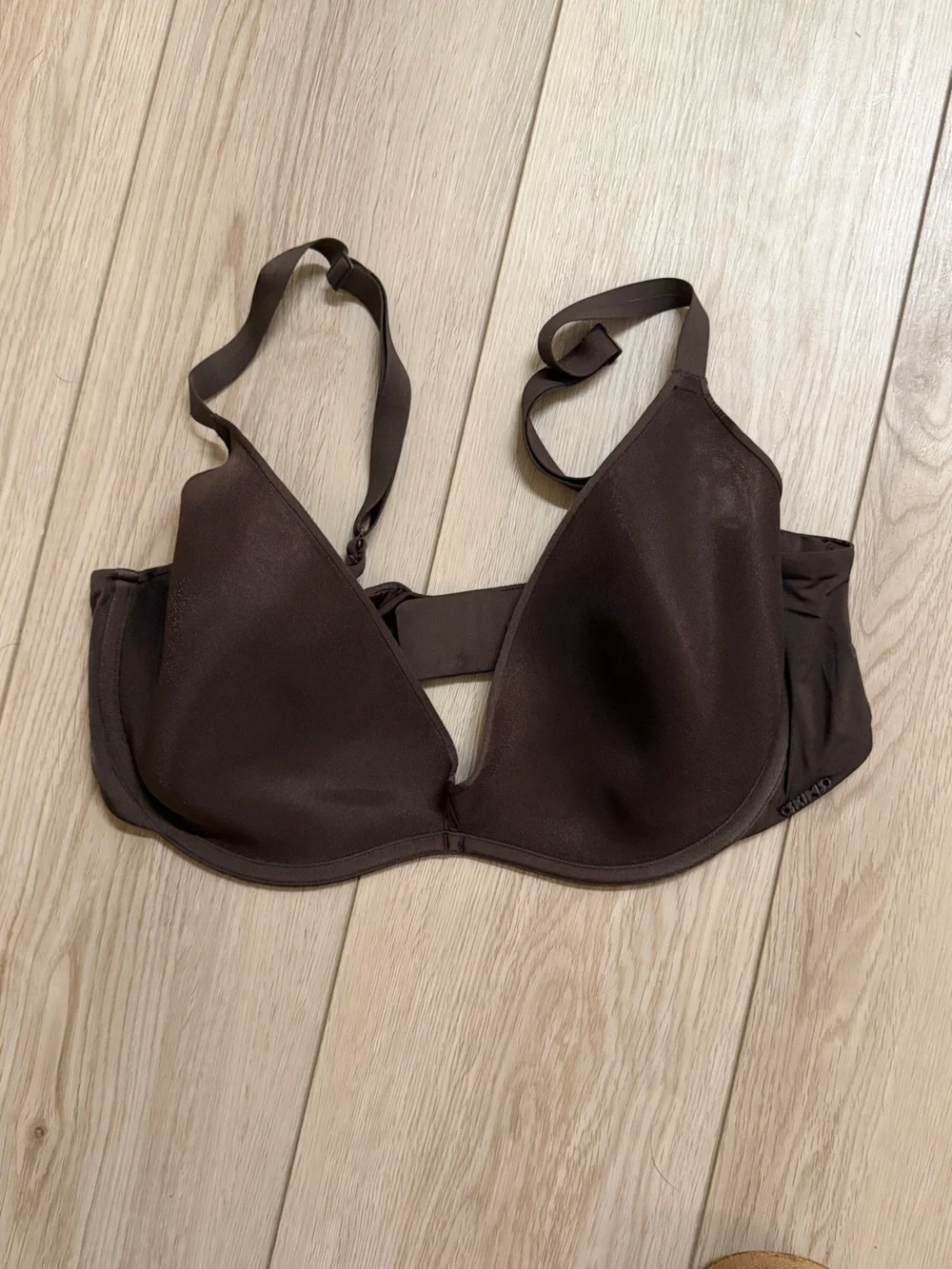 Weightless Scoop Bra - SKIMS 40C. Cocoa - Picture 2 of 6
